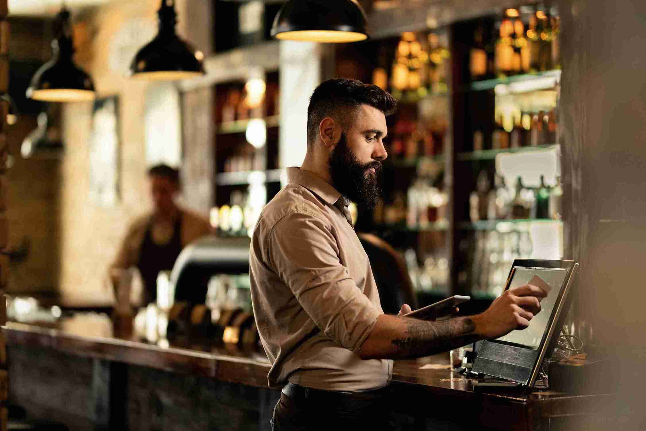 Rekomendasi 10 Software Restoran Terbaik dengan Fitur Lengkap untuk Bisnis F&B
