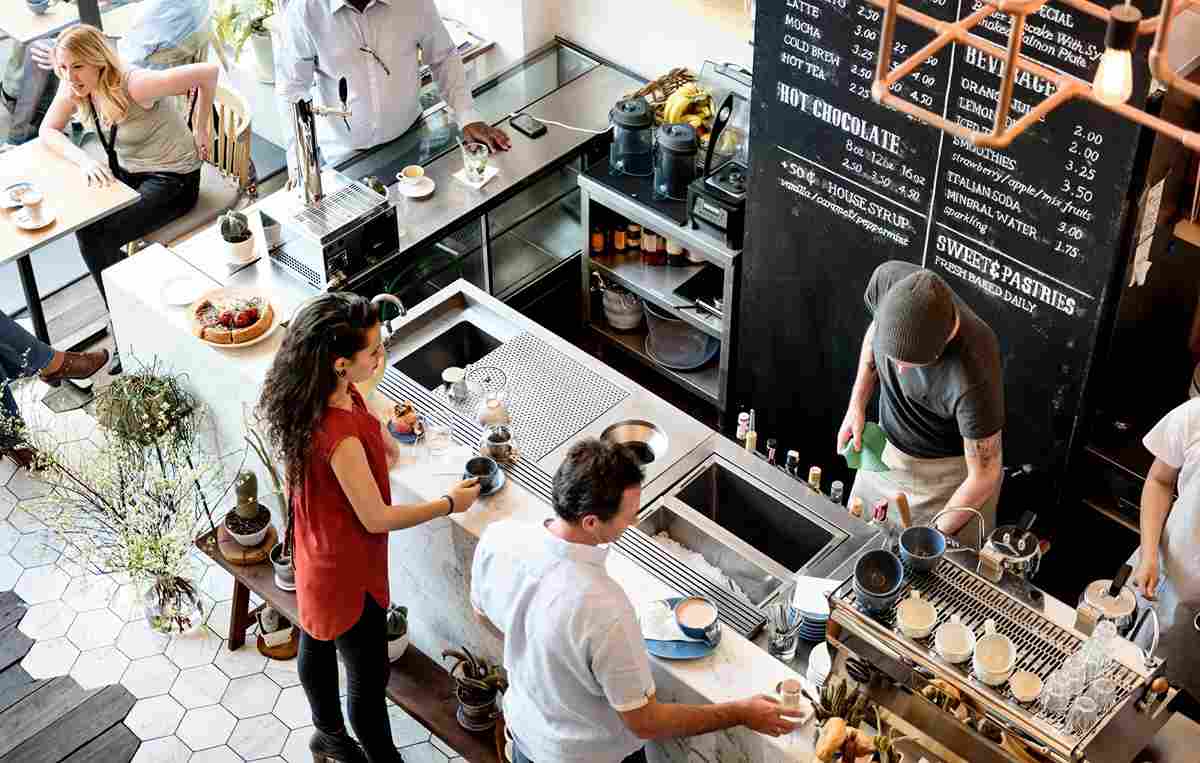 Kafe vs Bistro vs Eatery: Perbedaan dan Karakteristiknya dalam Bisnis F&B