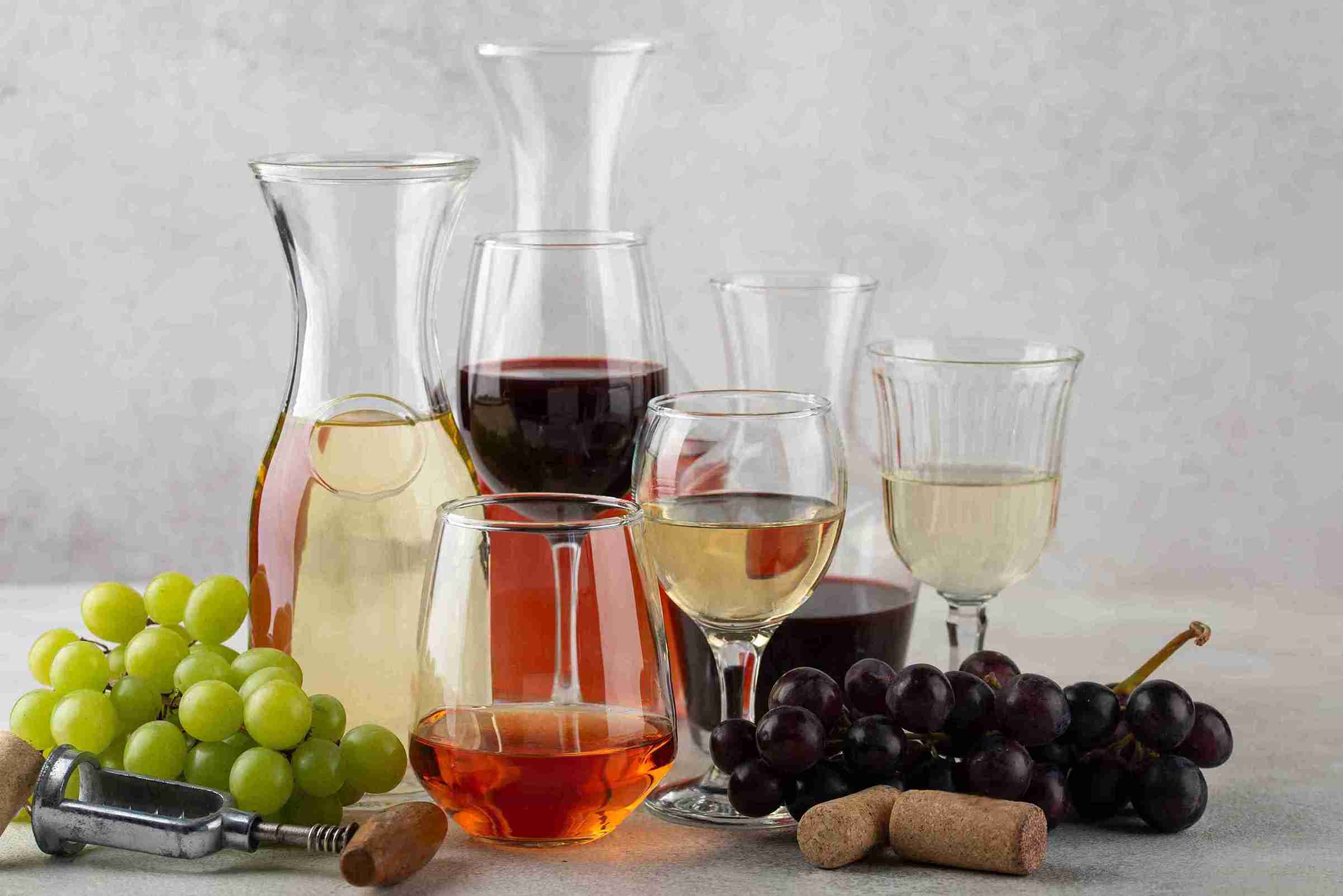Daftar 10 Jenis Minuman Alkohol yang Populer dari Bir hingga Soju
